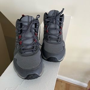 Men’s ASICS Gel Venture 8 Hi-Top